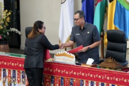 DPRD Terima Jawaban Raperda Perubahan APBD Lampung 2024 dari Sekdaprov Fahrizal
