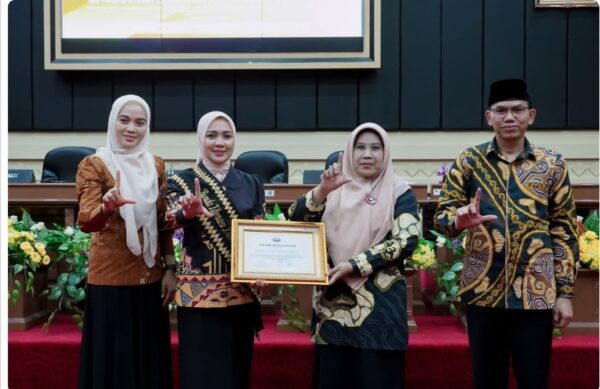 Bunda Literasi Provinsi Lampung Kukuhkan Forum Literasi Daerah, Perkuat SDM Berdaya Saing